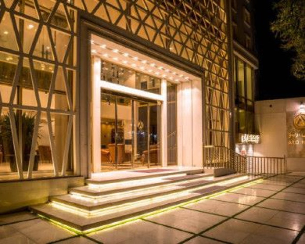 hotel-img