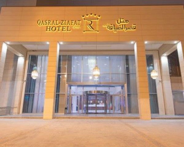 hotel-img